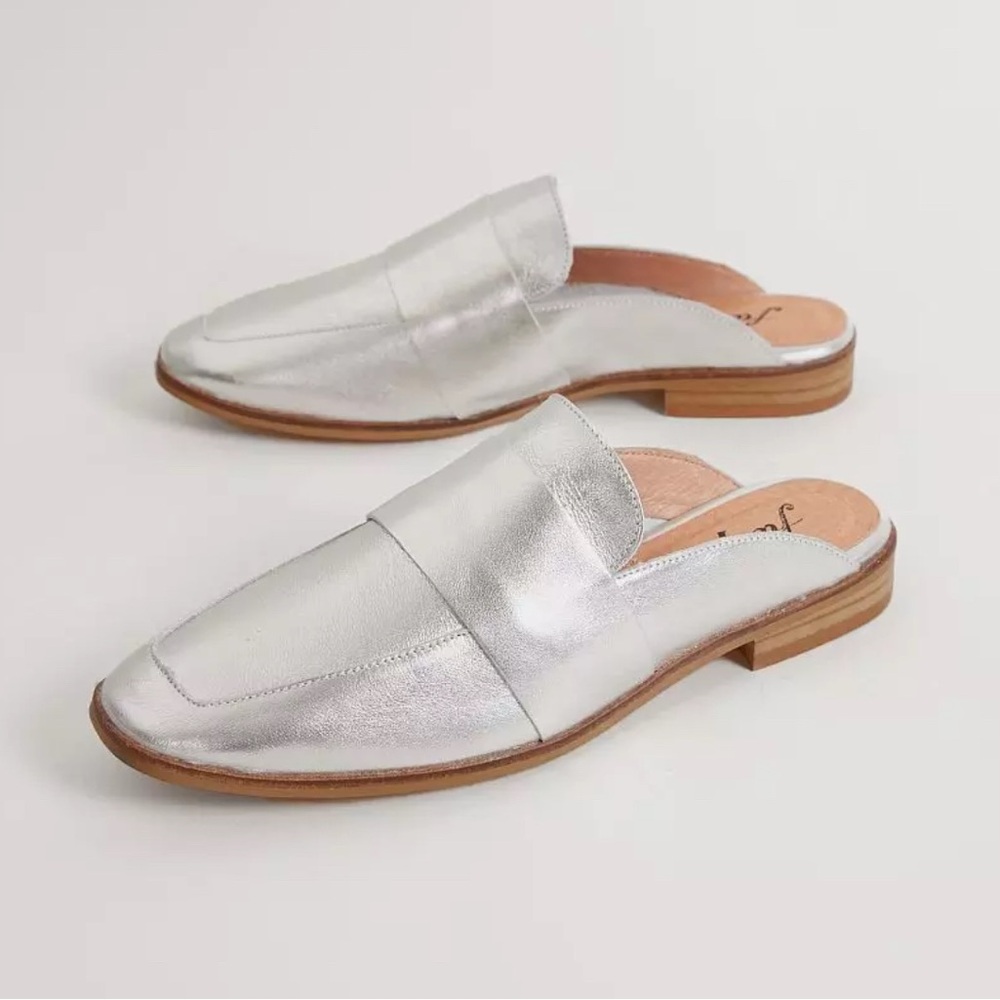 Free people 41.5 silver At Ease Leather Mule Shoe slip on soft‎ leather boho
